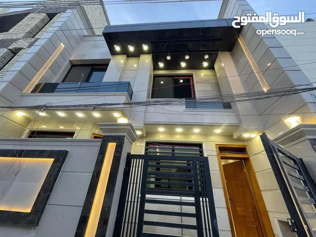 210 m2 4 Bedrooms Townhouse for Sale in Baghdad Saidiya