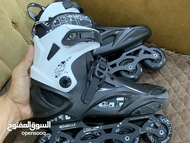 سكيت رولر (حذاء تزلج) سكيت