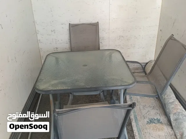 طاولة +3كراسي