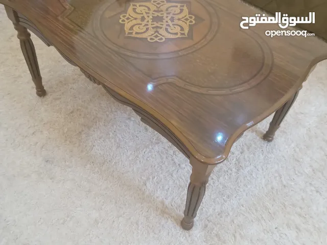 طاولة طول 97سانتي وعرض 60 سانتي