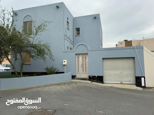 0 m2 5 Bedrooms Townhouse for Sale in Northern Governorate Madinat Hamad