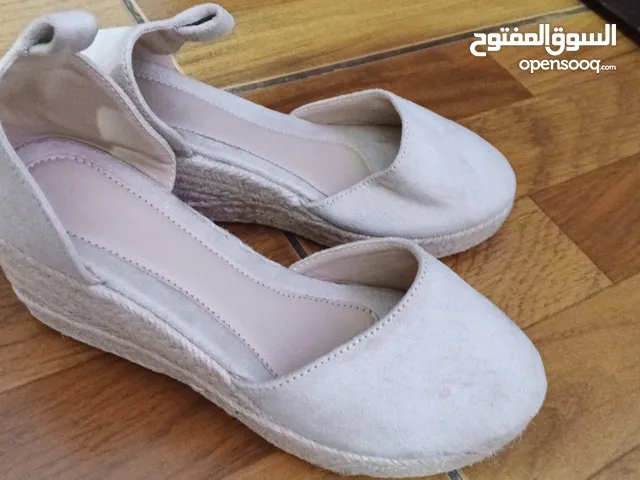 White Comfort Shoes in Amman