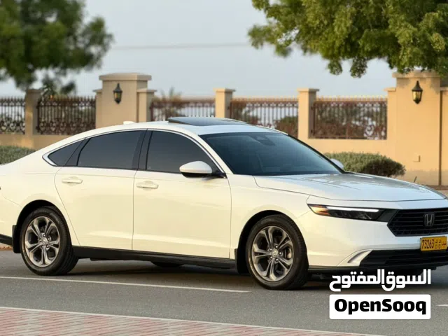 2024 هوندا اكورد EX