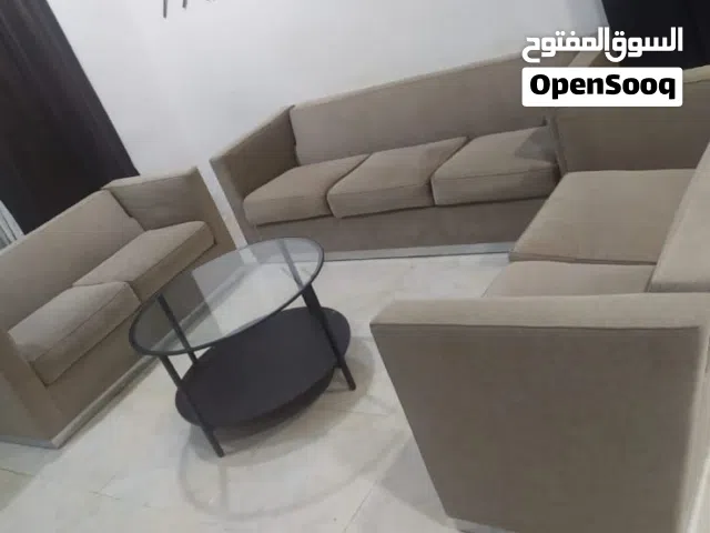 كنب للبيع بحاله ممتازة