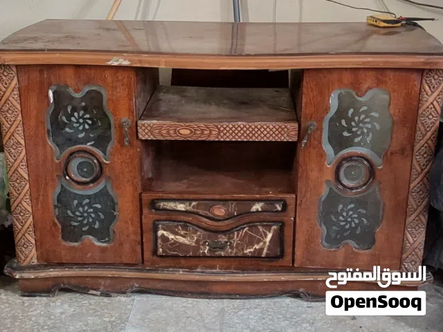 طاولة تلفزيون وخزانة