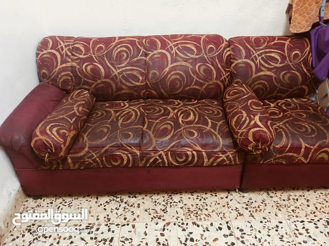 طقم لكنب لذهبي ب45 لكنب لخمري 3مقاعد ب10
