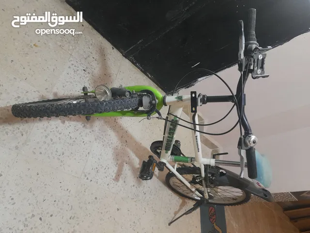 دراجة هوائية قياس 22 بحالة ممتازة