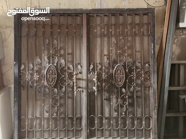 بيع باب منزل