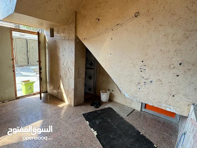 100m2 2 Bedrooms Townhouse for Rent in Basra Other