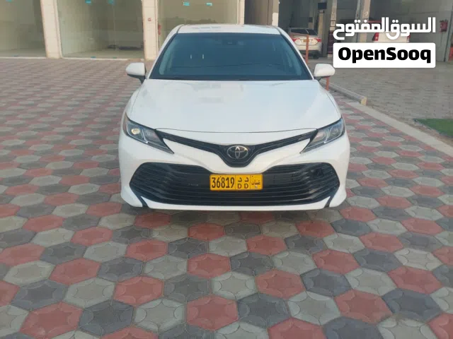 2020 تويوتا كامري LE
