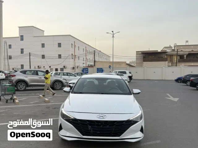 للبيع هايونداي النترا 2022 خليجي وكالة عمان ( OTE) بممشى فقط 32,000 KM مكينة 2.0 بحالة ممتازة