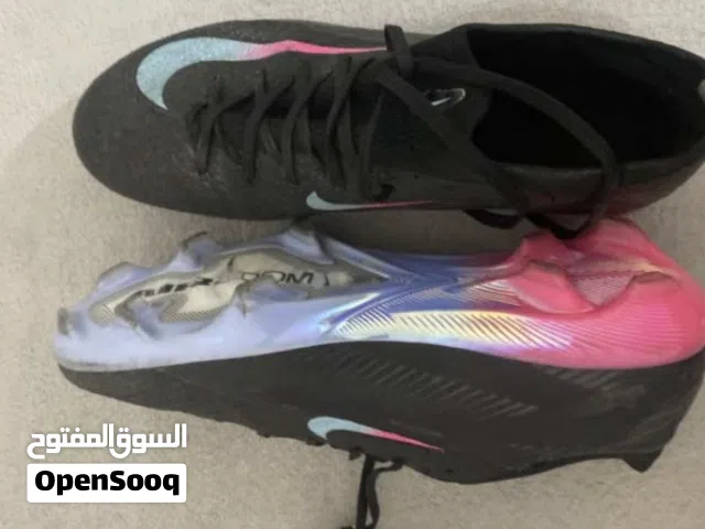 جوتي كوره قدم نايك  مقاس42