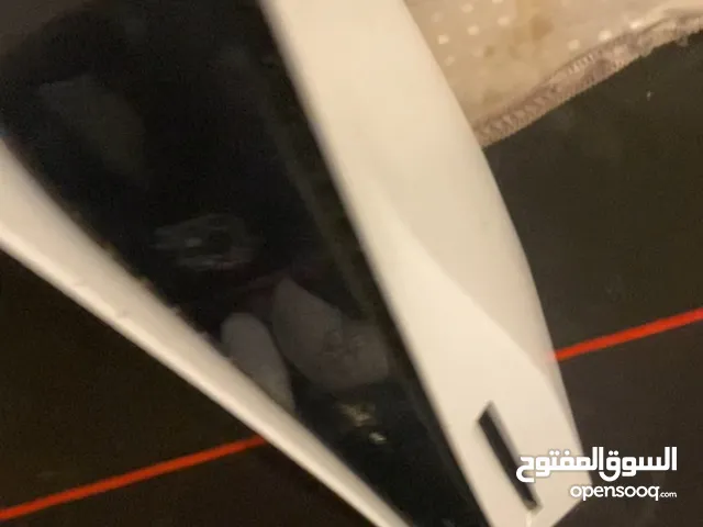 سوني فايف استعمال نظيف و اليده جيده و خاليه من المشاكل و اصليه
