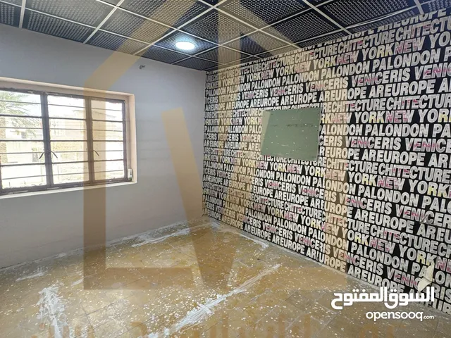 130 m2 3 Bedrooms Apartments for Rent in Basra Briha