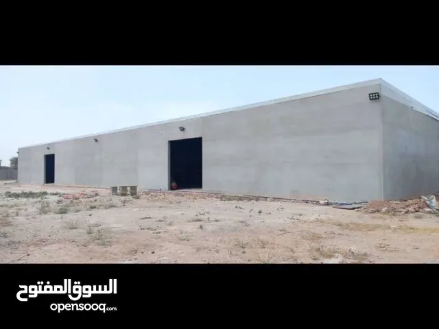 هنقر ومكتب اداري للبيع شارع الشرطة العسكرية موقع مميز علي القطران