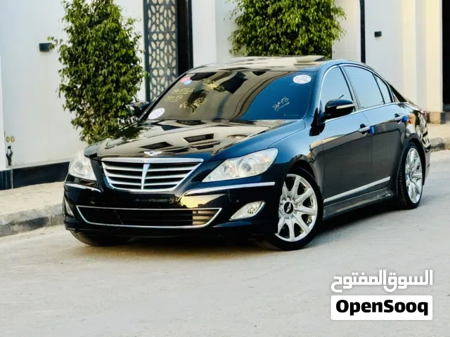 بسم الله الرحمن الرحيم والصلاة والسلام علي رسول الله هيونداي جينيس 2013