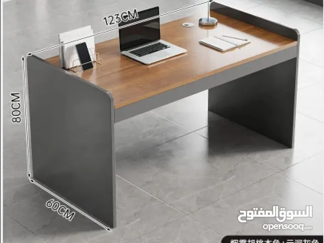 مكتب خشبي للدراسة والعمل