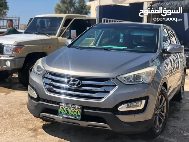 Hyundai Santa Fe 2015 in Benghazi