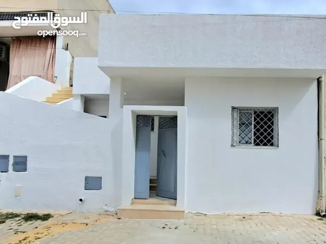 101 m2 3 Bedrooms Townhouse for Rent in Ben Arous Other