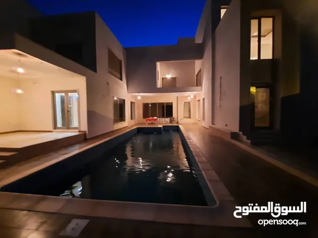 700 m2 4 Bedrooms Villa for Sale in Tripoli Al-Serraj