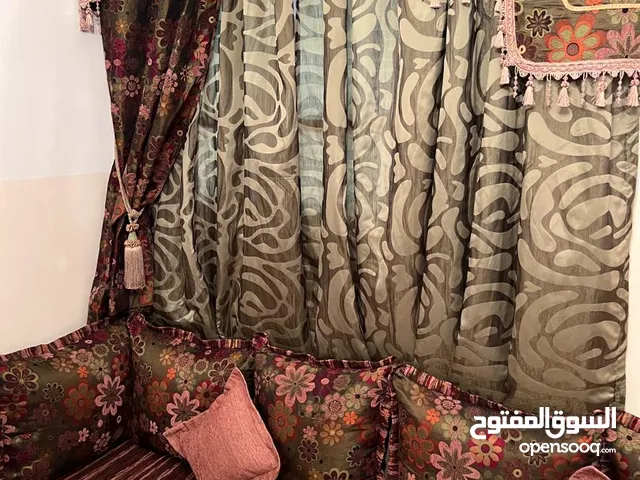 اثاث غرفة جلوس كاملة استعمال جديد مضمونة
