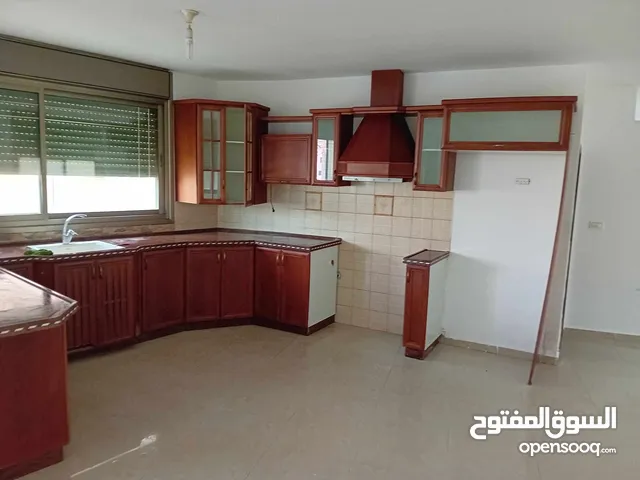 139 m2 3 Bedrooms Apartments for Rent in Ramallah and Al-Bireh Al Tira