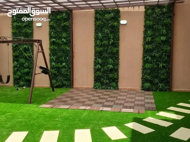 خشب جداري ديكورات صناعيي مظلات سواتر تكسيات بديل خشب جداري ديكورات  ورد صناعيي ديكورات خشب جداري