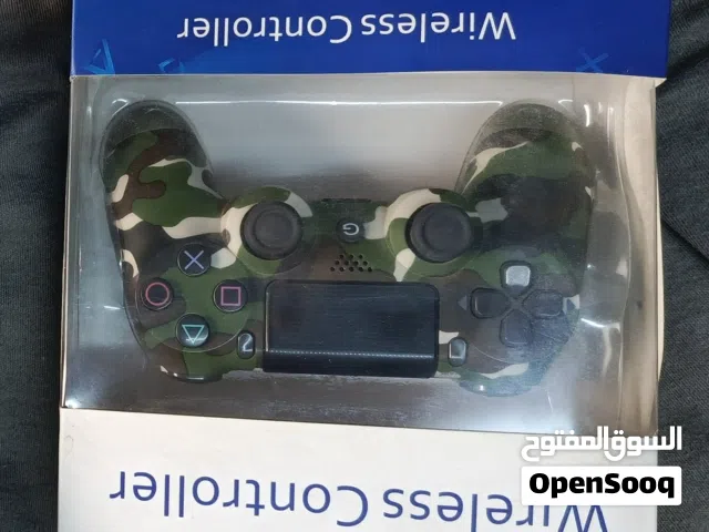 يد تحكم بلايستيشن 4