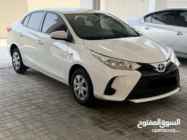 للبيع تيوتا يارس 2021 نظيف جدا