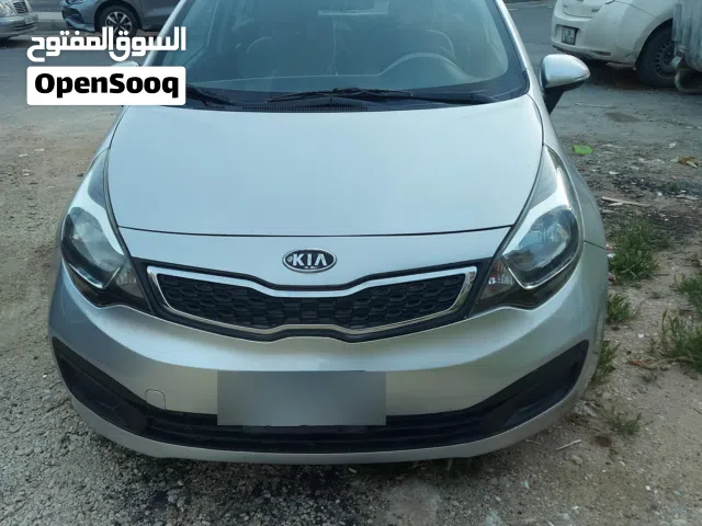 2012, كيا, ريو, Standard