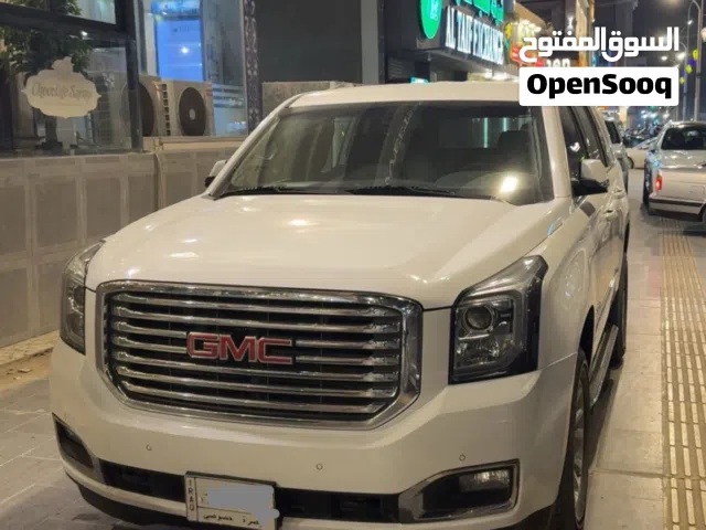 2019 جي إم سي يوكن SLE