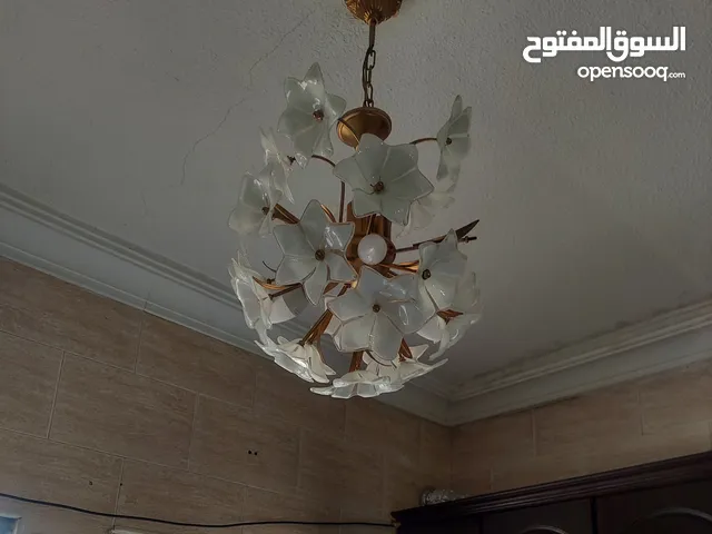ثريا ليد عدد2 وثريا لمبات توفير عدد3 للبيع