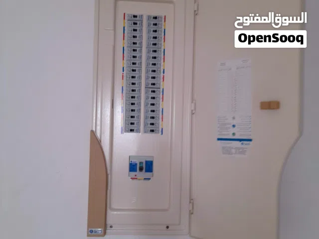 فني كهربائي
