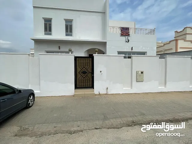 300 m2 4 Bedrooms Villa for Rent in Muscat Al Maabilah