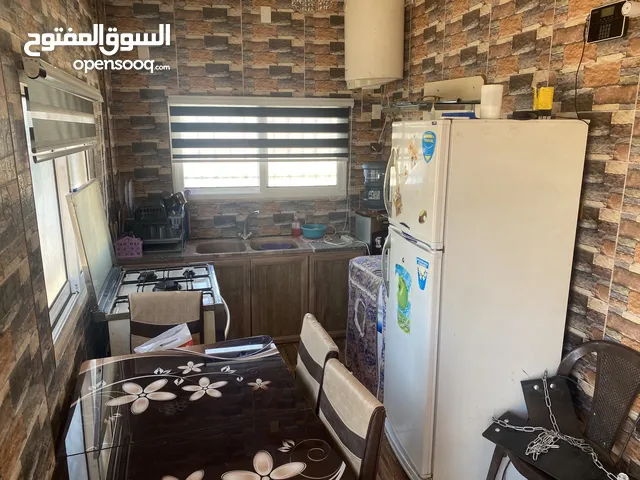 65 m2 2 Bedrooms Townhouse for Sale in Mafraq Rhab