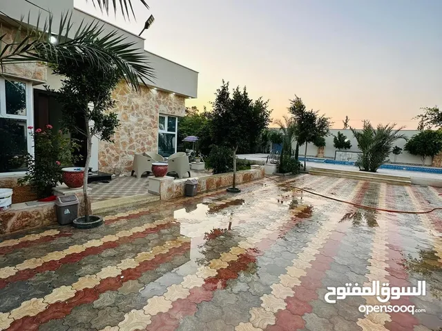 2 Bedrooms Chalet for Rent in Tripoli Al-Baesh