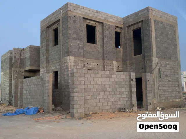 هيكل حديت البناء في عين زرة بالقرب من الدبلوماسي مول للبيع وبجانبه قطعه ارض 170 متر لبيئه