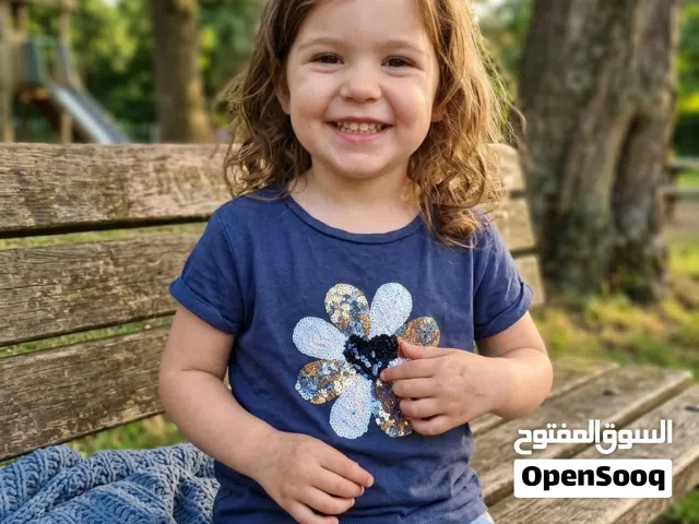 ملابس اطفال استعمال  بسيط من عمر سنه لأربع سنوات