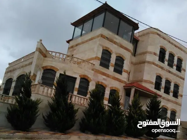 550 m2 3 Bedrooms Villa for Sale in Salt Al Saro