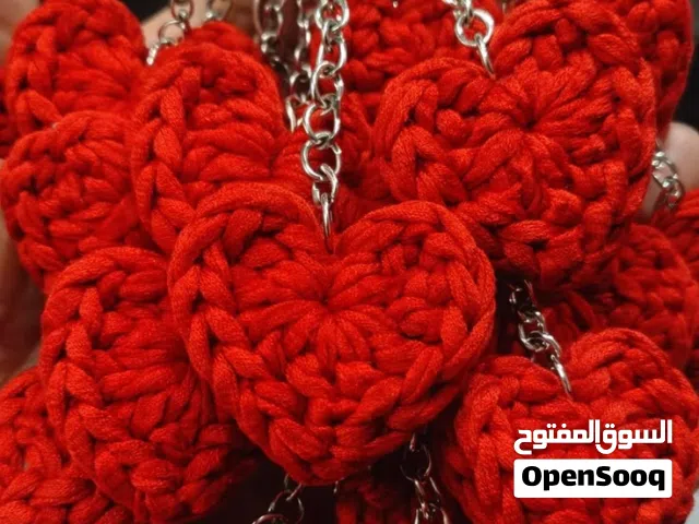 بوكيهات ورد ساتان شغل هاند ميد تبدأ م5د.الحجز مسبقاً.يوجد خدمة توصيل لجميع انحاء المملكه بسعر مناسب.