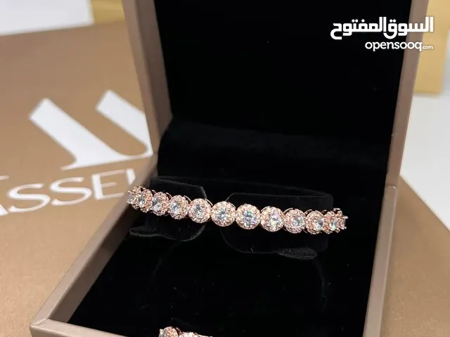 حديده بالخاتم مطلي ذهب عيار 18 وزيركون اللون ثابت