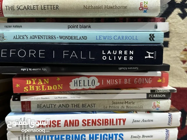 Fine collection of English books barely used like new