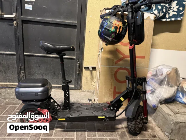 Kugoo M5 Pro  Seat + Rear Box + Front Bag + Helmet  Excellent Condition