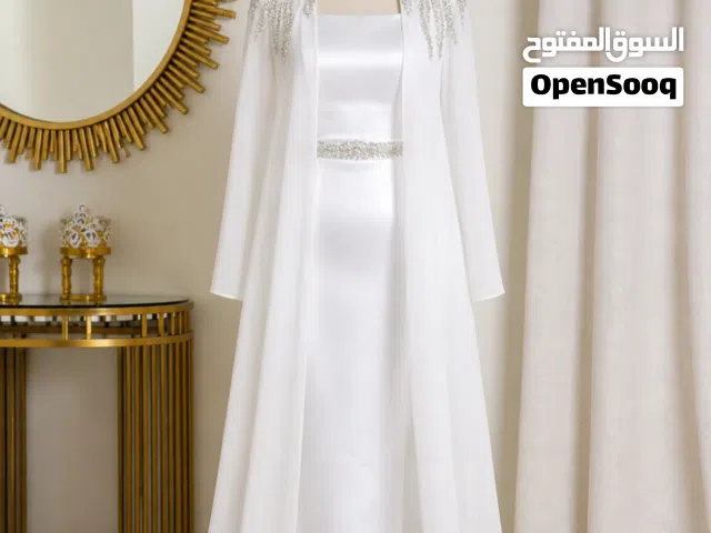 قفطان للبيع ملبوس مرة وحدة آمنة الله ورسوله