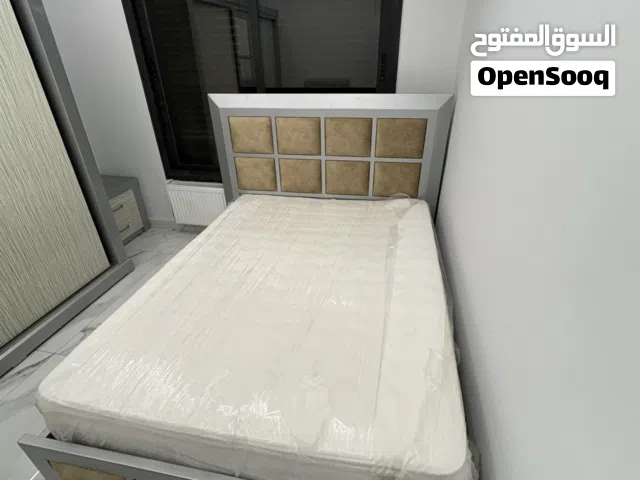 غرفة نوم مفرد ونص بحالة الجديدة