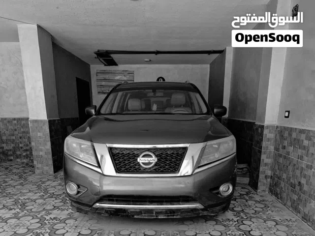 2015 نيسان باثفايندر SL