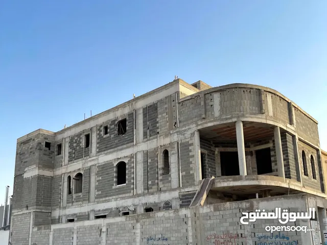 1080 m2 More than 6 bedrooms Villa for Sale in Al Riyadh An Narjis