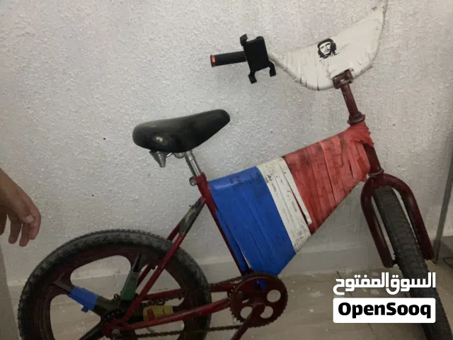 للبيع قاري نجمة معدل وعليه جنزير وعليه علم فرنسا الي يبيه خاص