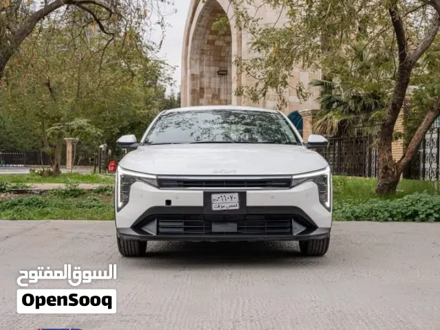 2025 كيا K4 EX