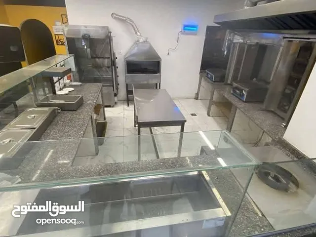 مطعم متكامل طريق المشتل لي ليجار موقع ممتاز